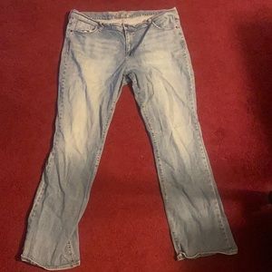 Old Navy sweetheart style jeans. Size 18 long